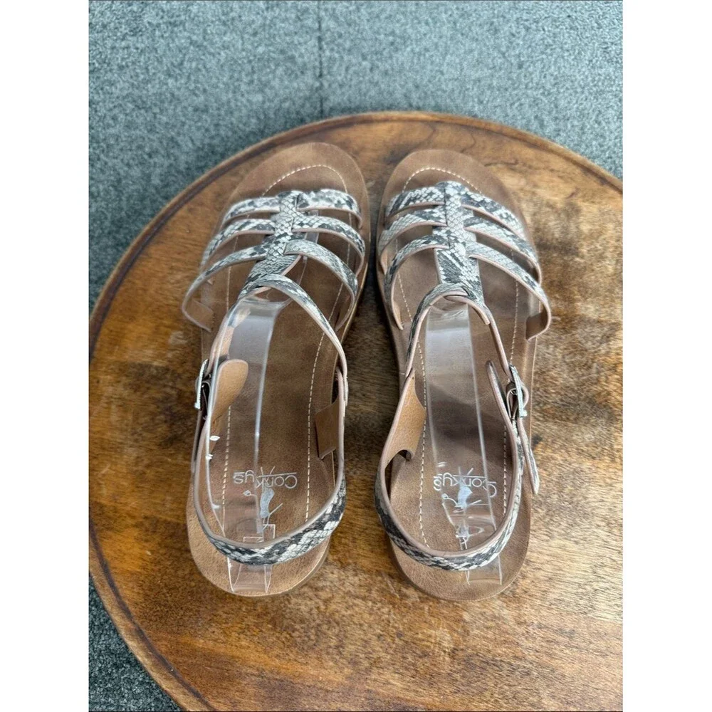 Corkys Sandals Wm 9 Oakdale Snakeskin Strappy Flat Faux Leather Fisherman